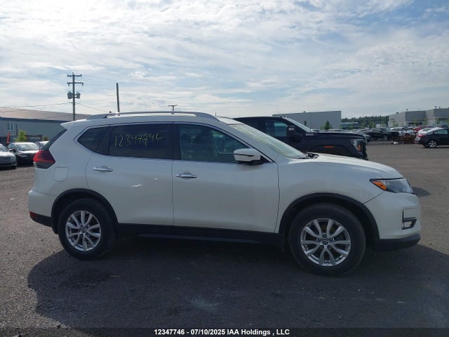 5N1AT2MV6JC725210 Nissan Rogue