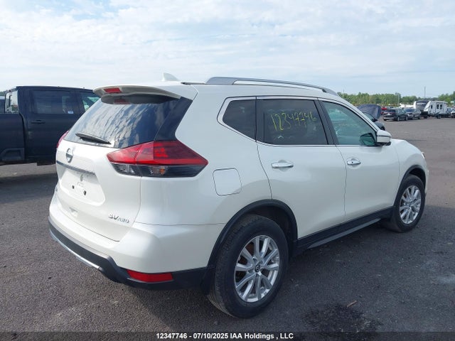 5N1AT2MV6JC725210 Nissan Rogue