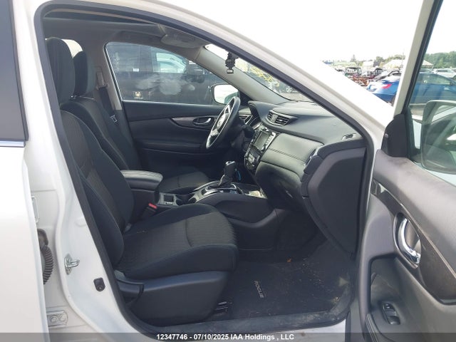 5N1AT2MV6JC725210 Nissan Rogue