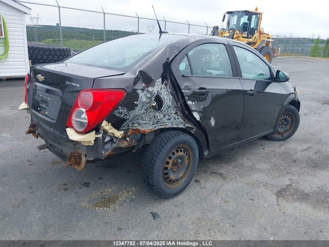 Chevrolet luw 2014 1G1JA5EH8E4192452 Image 4