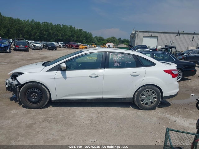 Ford 2014 2014 1FADP3F24EL329142 Image 15