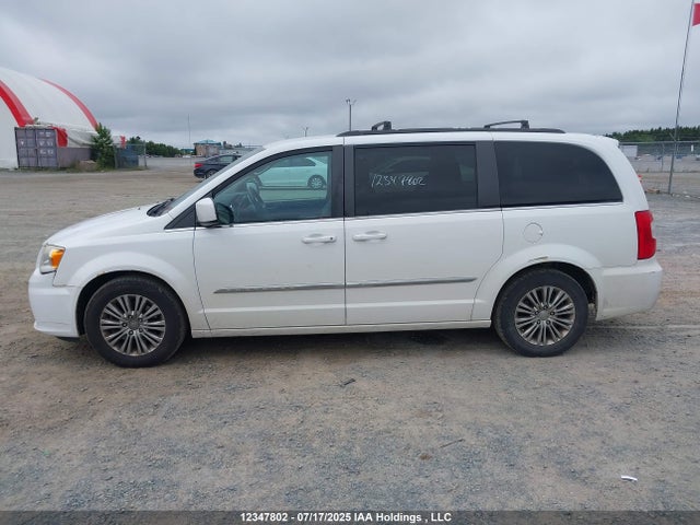 2C4RC1CGXGR126718 Chrysler 2016
