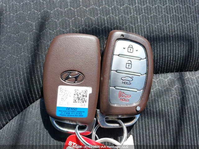 KMHD84LF5HU176835 Hyundai Elantra