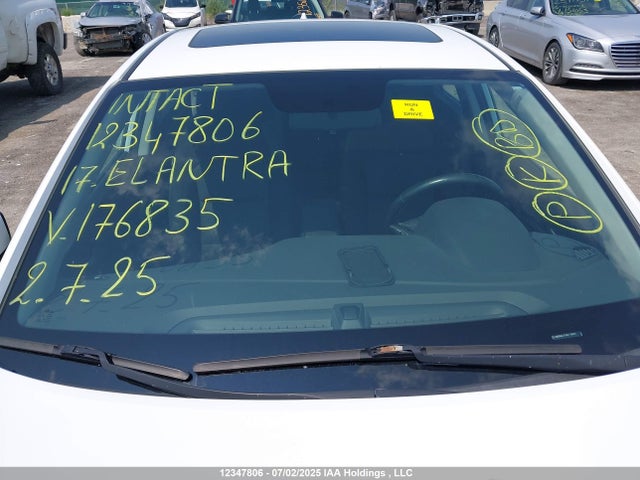 KMHD84LF5HU176835 Hyundai Elantra