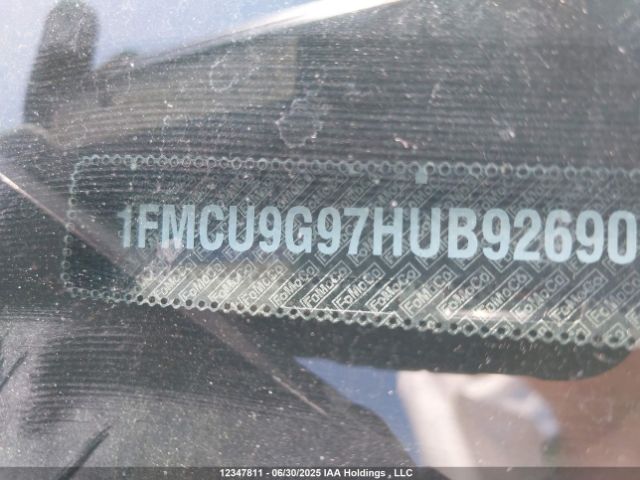 1FMCU9G97HUB92690 Ford Escape