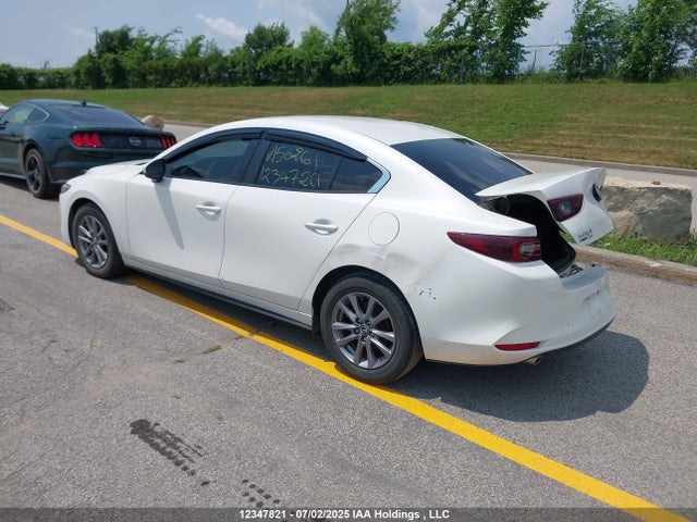 JM1BPAB72N1503261 Mazda pe