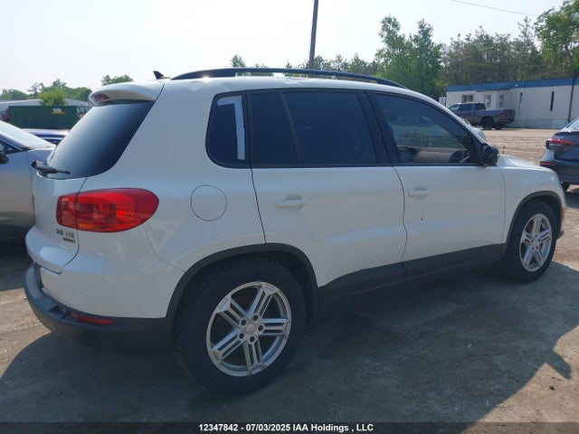 WVGJV7AX3FW534900 Volkswagen Tiguan