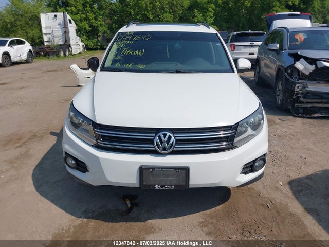WVGJV7AX3FW534900 Volkswagen Tiguan