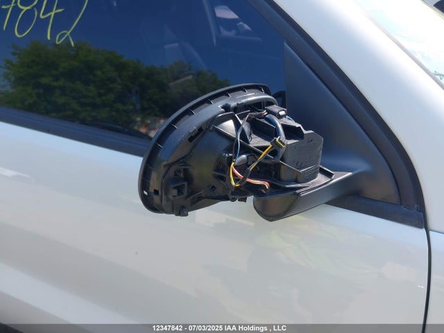 WVGJV7AX3FW534900 Volkswagen Tiguan