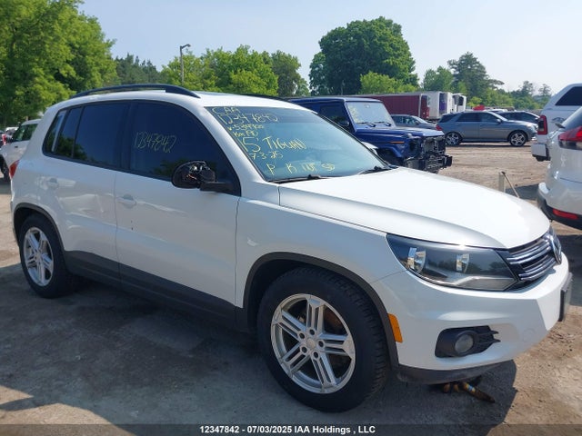 WVGJV7AX3FW534900 Volkswagen Tiguan
