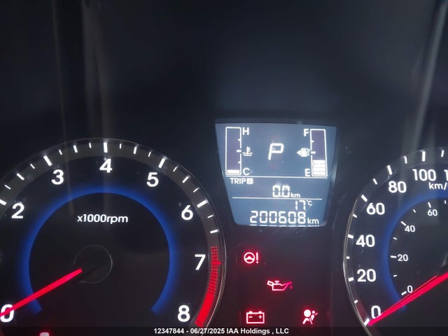 Hyundai 2017 2017 KMHCT4AE7HU322236 Image 16