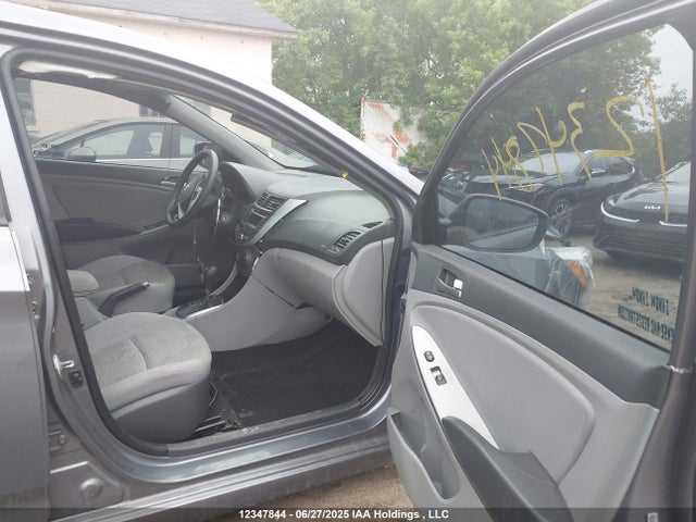 Hyundai 2017 2017 KMHCT4AE7HU322236 Image 5