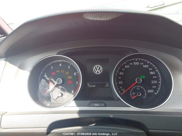 3VW217AU7FM075815 Volkswagen 2015