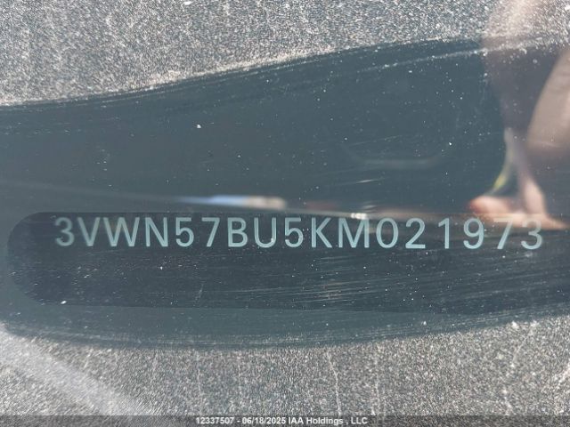3VWN57BU5KM021973 Volkswagen 1.4 tsi