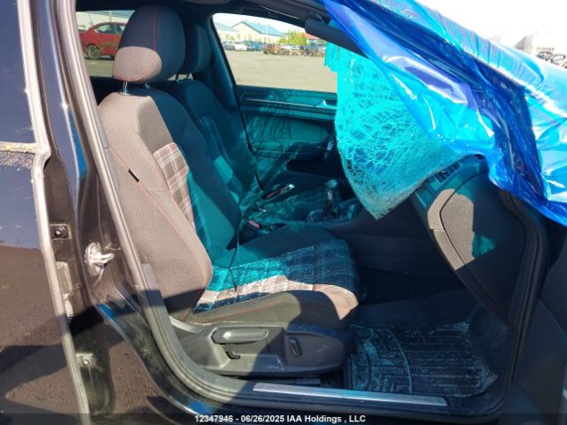3VW5T7AUXKM024973 Volkswagen 2019