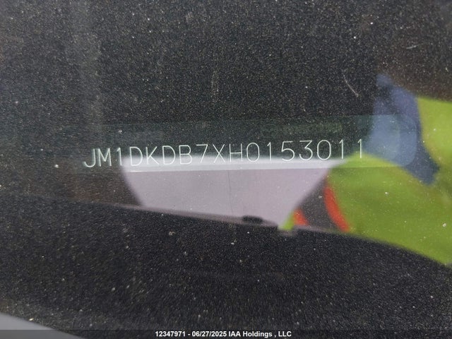 Mazda pe 2017 JM1DKDB7XH0153011 Image 18