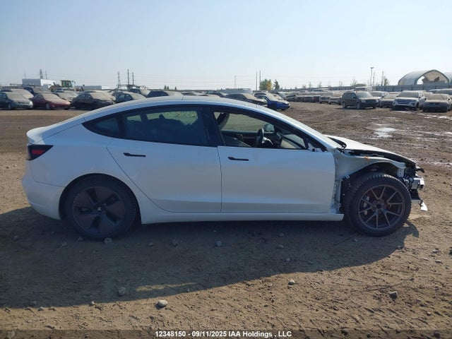 5YJ3E1EA6MF016071 Tesla MODEL 3