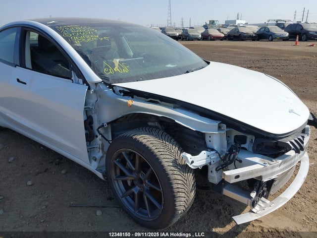 5YJ3E1EA6MF016071 Tesla MODEL 3