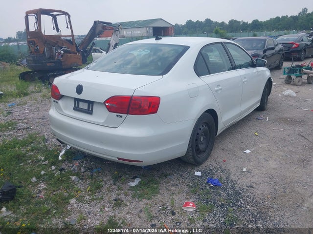 3VWDL7AJ1EM335200 Volkswagen Jetta