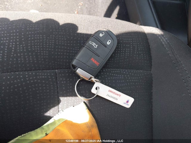 Chrysler 200 2016 1C3CCCFB3GN196905 Image 11