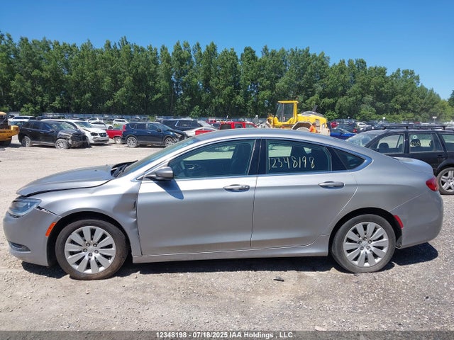 Chrysler 200 2016 1C3CCCFB3GN196905 Image 15