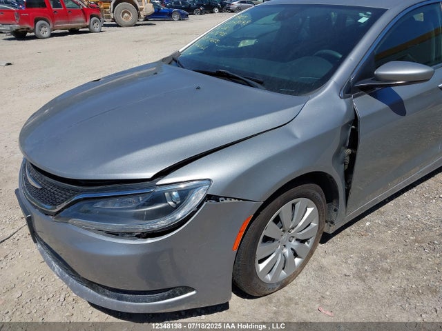 Chrysler 200 2016 1C3CCCFB3GN196905 Image 18