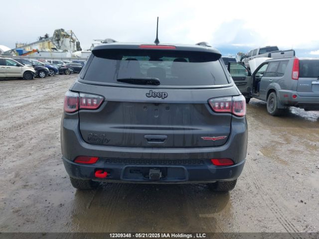 3C4NJDDB9JT424190 Jeep 2018