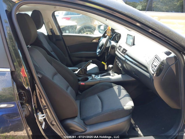 3MZBM1L79FM216380 Mazda pe