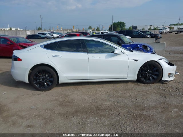 Tesla MODEL S 2017 5YJSA1E20HF187307 Image 13