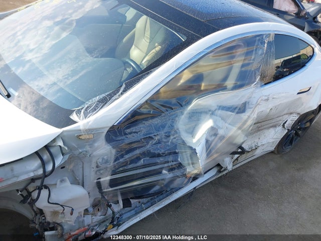 Tesla MODEL S 2017 5YJSA1E20HF187307 Image 18