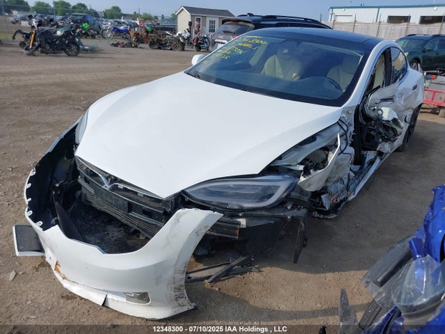 Tesla MODEL S 2017 5YJSA1E20HF187307 Image 2