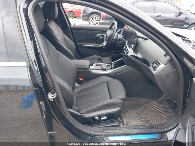 3MW89FF03P8D60881 BMW 2023