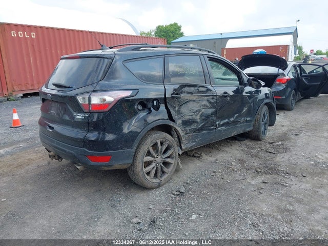 1FMCU9J98JUC51812 Ford 2018