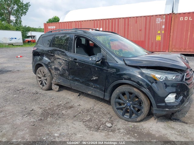 1FMCU9J98JUC51812 Ford 2018