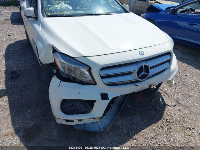 WDCTG4GBXFJ138424 Mercedes-Benz GLA-Class