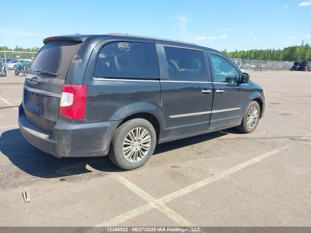 2C4RC1CG2ER386611 Chrysler 2014