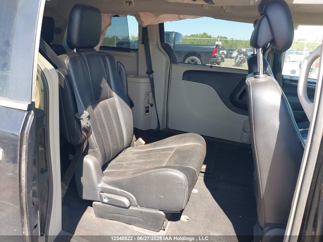 2C4RC1CG2ER386611 Chrysler 2014