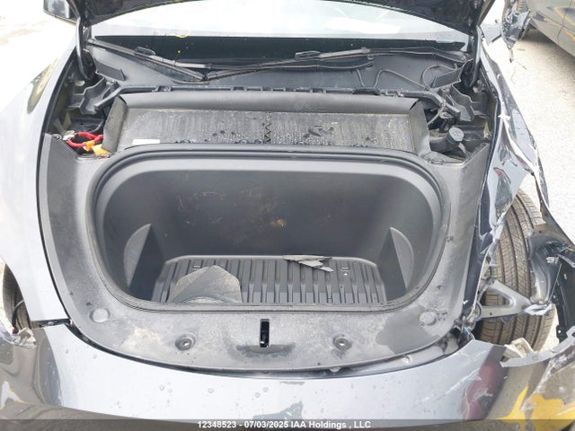 Tesla Model Y 2024 7SAYGDED7RF078679 Image 10