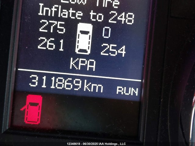 2C4RC1CG1ER299878 Chrysler 2014