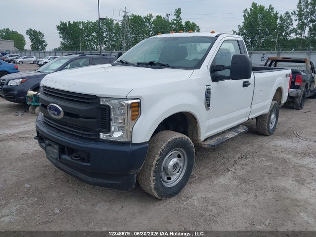 Ford F-250 2018 1FTBF2B67JEB86743 Image 2