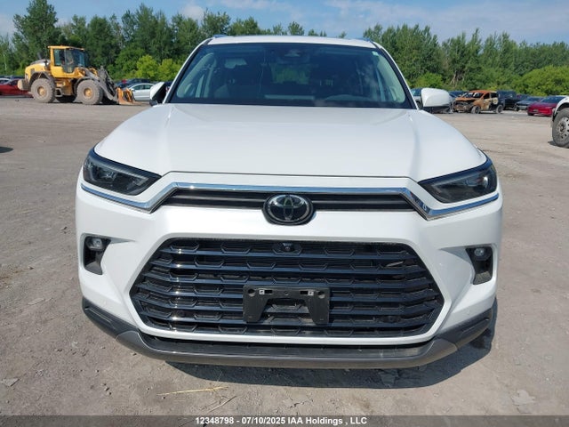 Toyota t24a-fts 2024 5TDAAAB54RS043203 Image 11