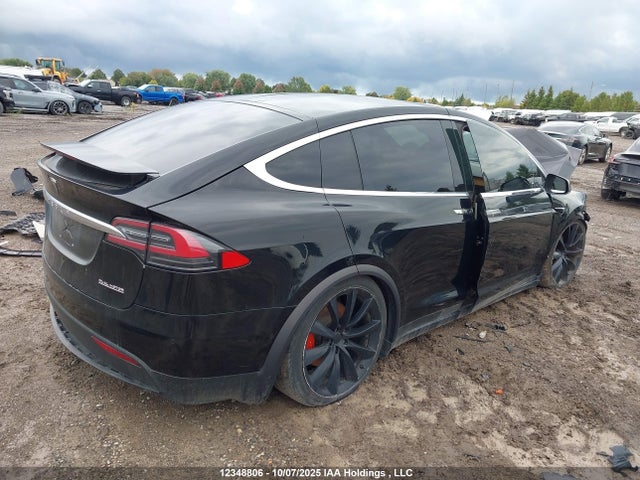 5YJXCAE46LF271724 Tesla MODEL X
