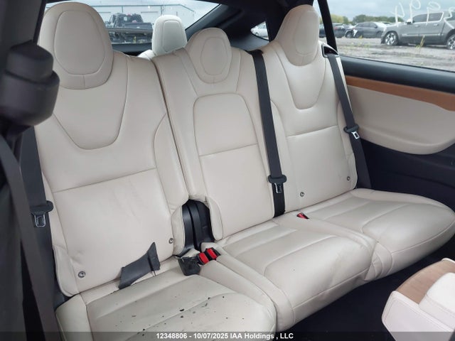 5YJXCAE46LF271724 Tesla MODEL X