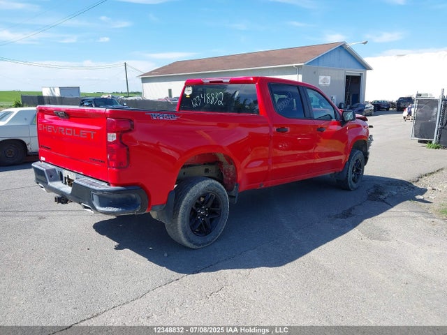 Chevrolet lz0 2024 3GCUDCE89RG431189 Image 4