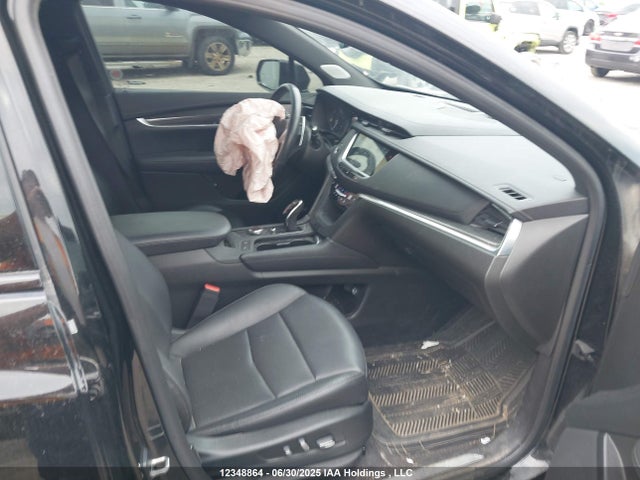 1GYKNGRS4MZ117924 Cadillac lgx