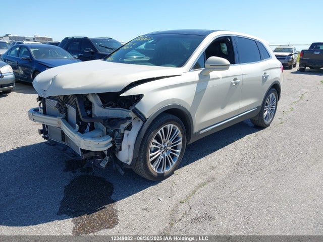 Lincoln 2016 2016 2LMTJ8LR8GBL54103 Image 2