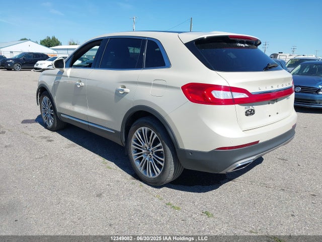 Lincoln 2016 2016 2LMTJ8LR8GBL54103 Image 3