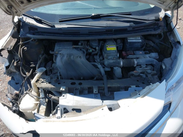 3N1CE2CP0FL437725 Nissan 2015