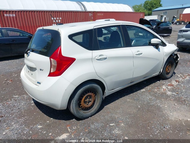 3N1CE2CP0FL437725 Nissan 2015
