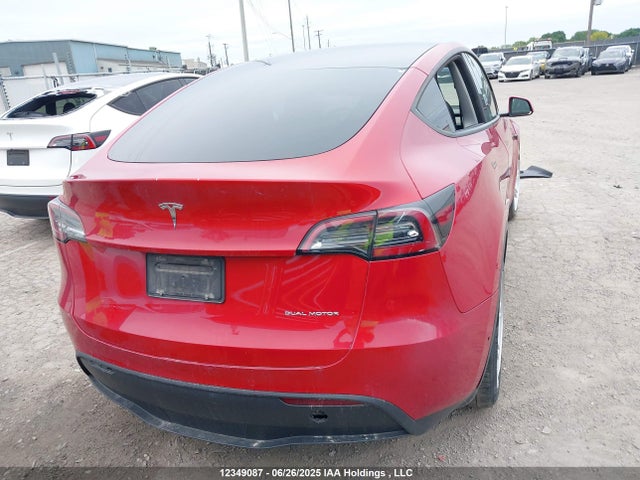 Tesla Model Y 2022 7SAYGDEE0NF484063 Image 15